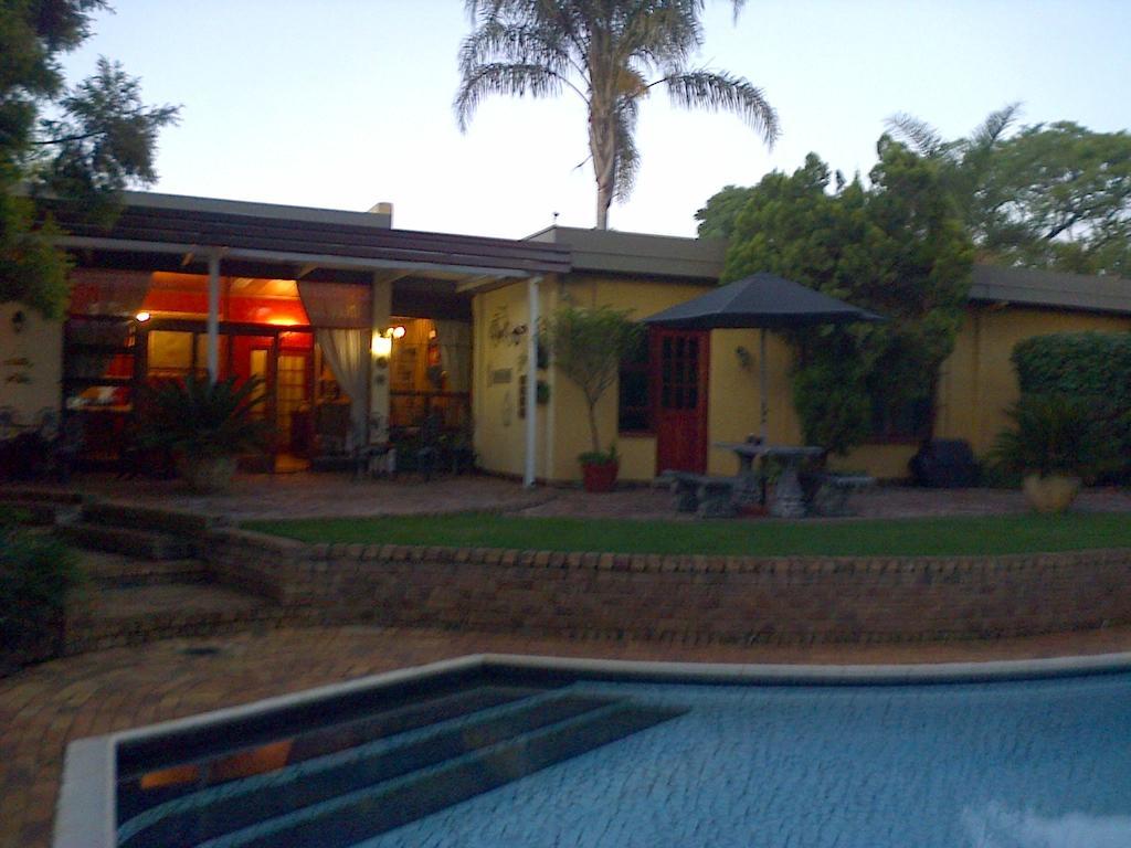 Jubilee Lodge Guest House Johannesburg Exterior photo
