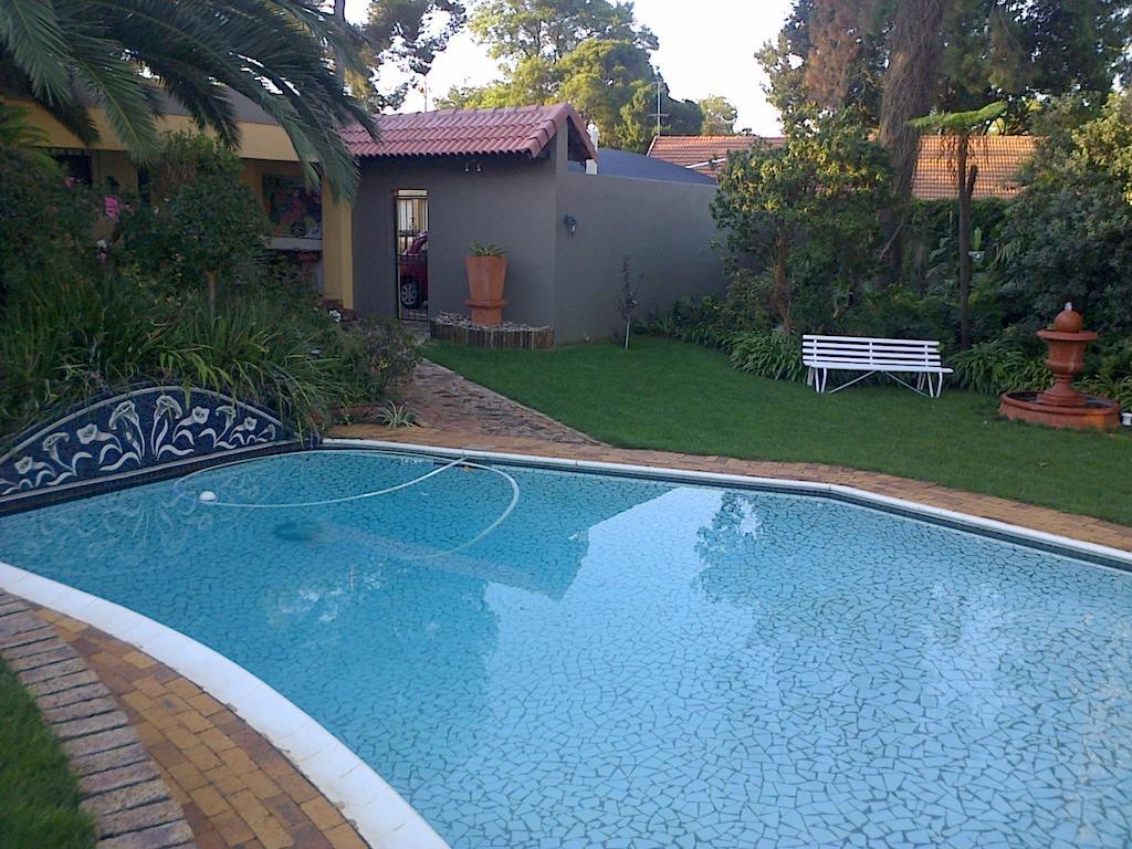 Jubilee Lodge Guest House Johannesburg Exterior photo