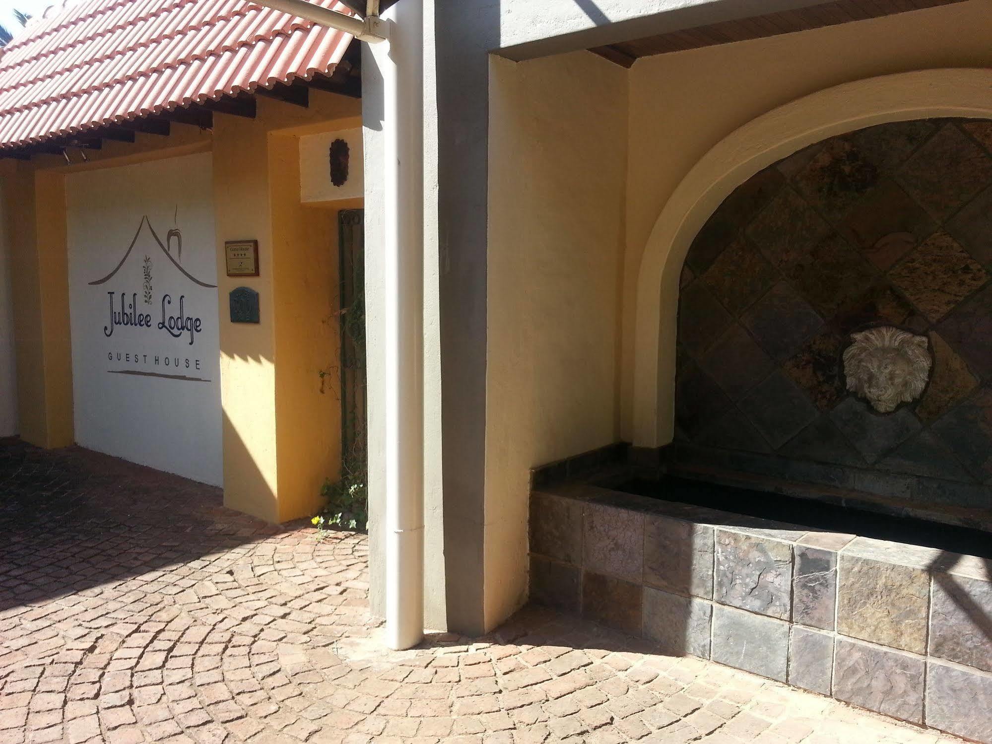 Jubilee Lodge Guest House Johannesburg Exterior photo