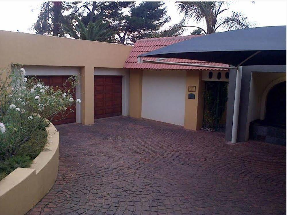 Jubilee Lodge Guest House Johannesburg Exterior photo