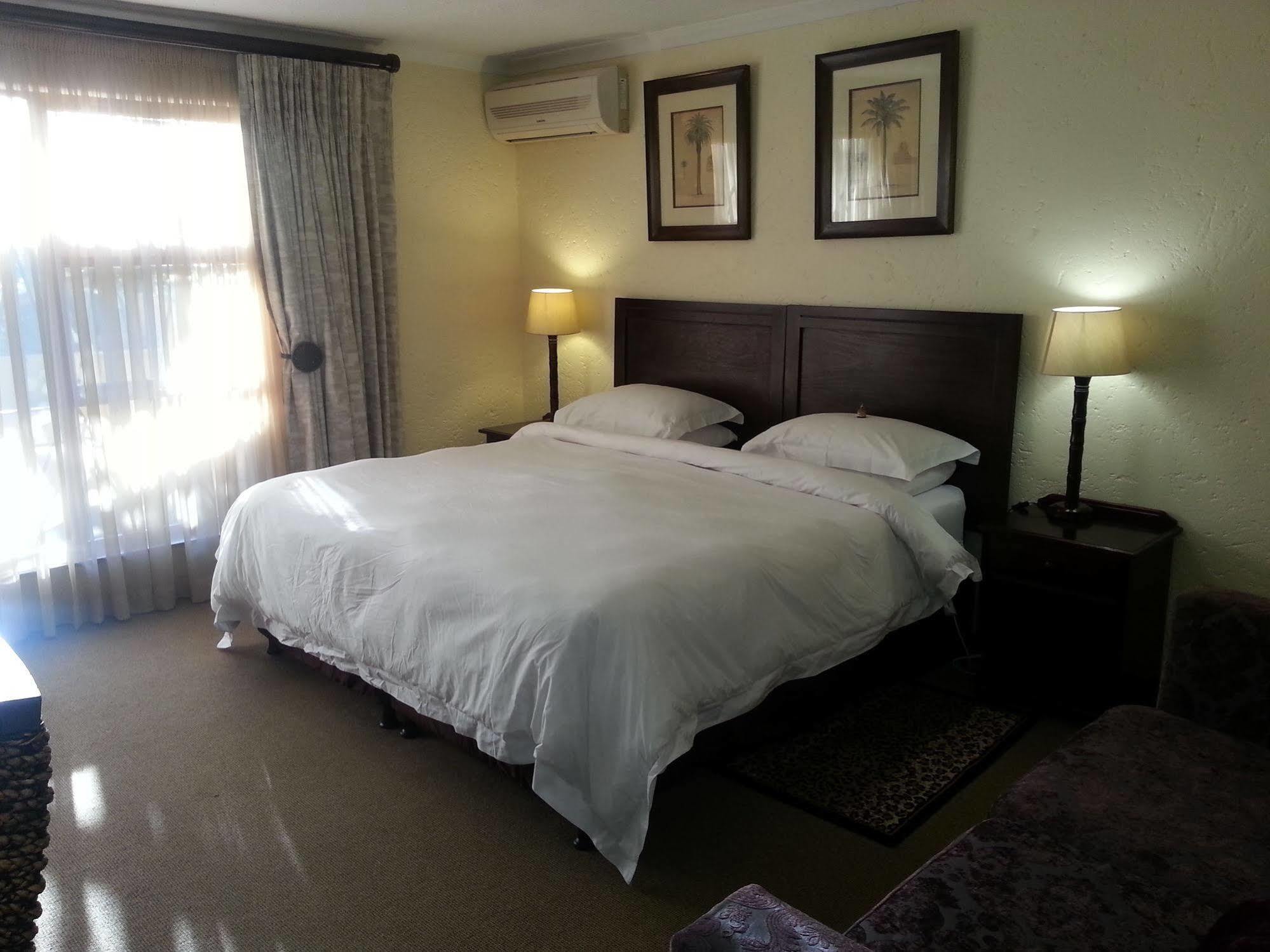 Jubilee Lodge Guest House Johannesburg Exterior photo