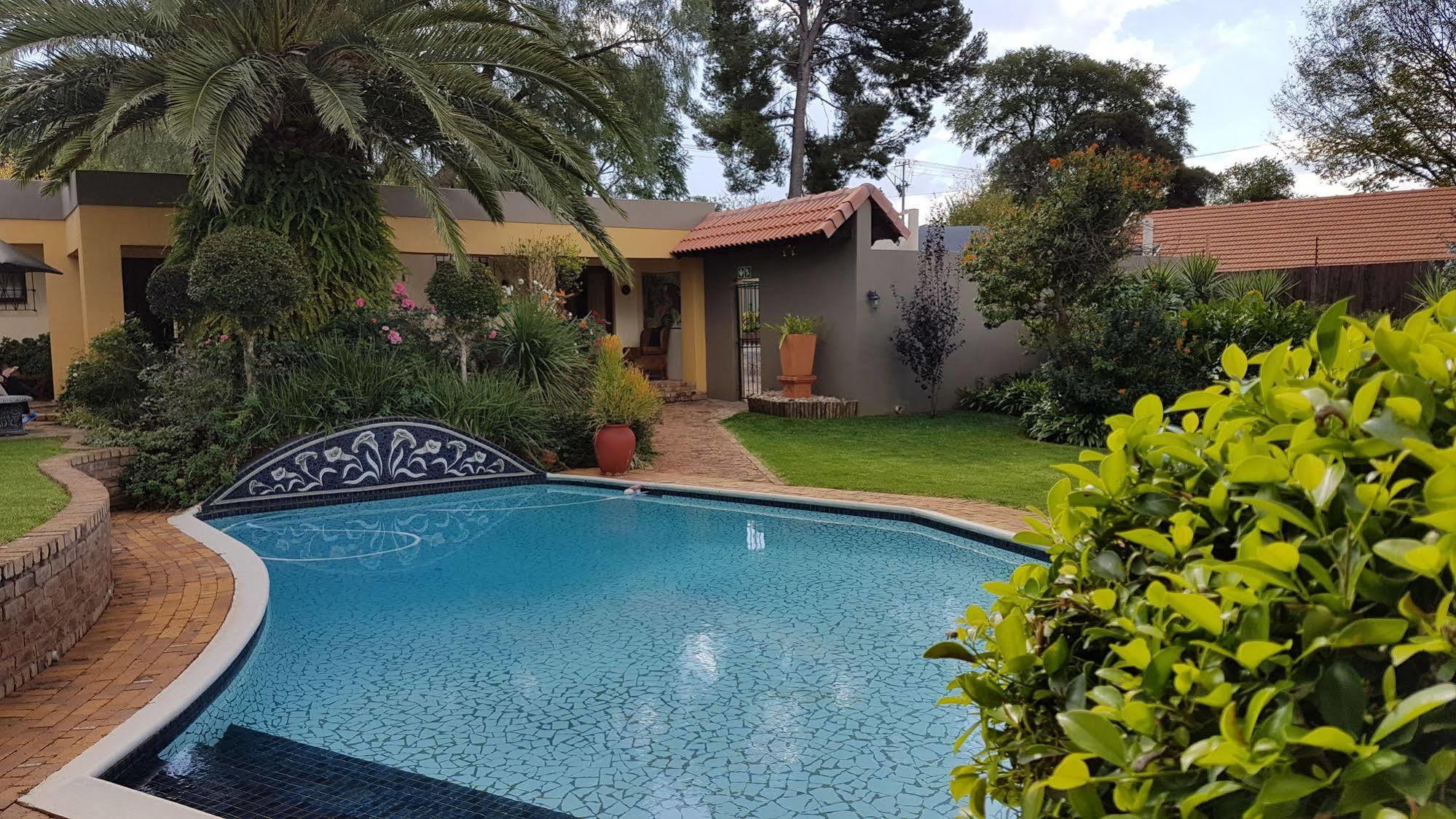 Jubilee Lodge Guest House Johannesburg Exterior photo