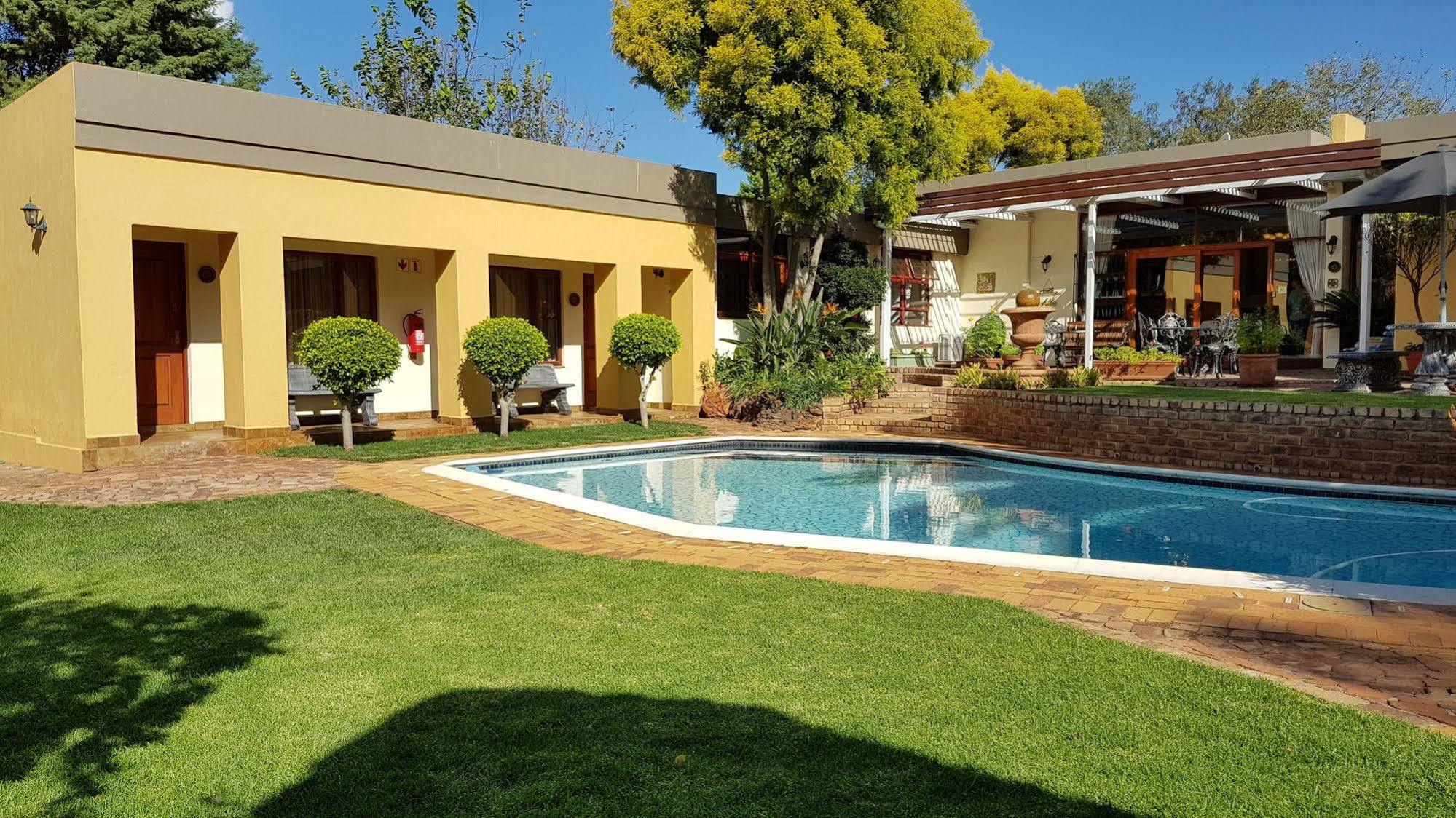 Jubilee Lodge Guest House Johannesburg Exterior photo
