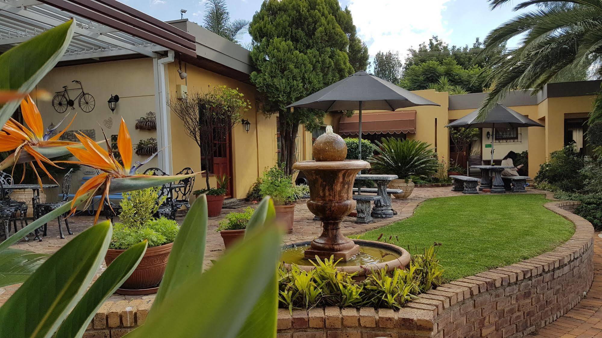 Jubilee Lodge Guest House Johannesburg Exterior photo